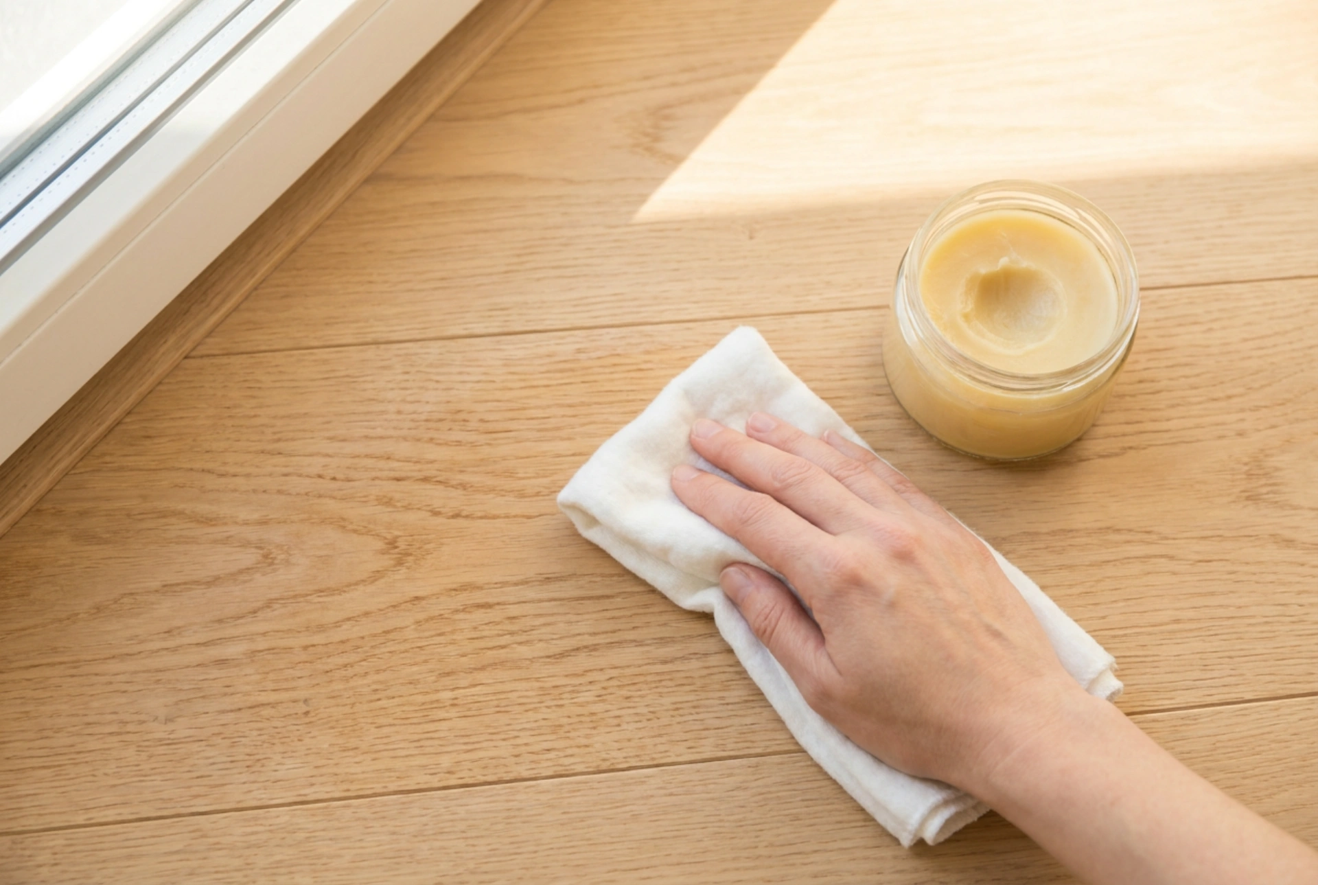 Comment choisir une cire de qualité pour parquet selon sa composition